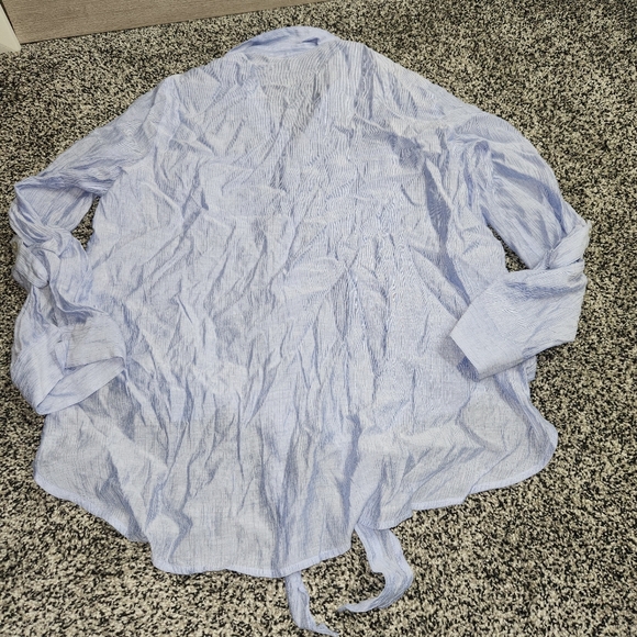 CHICO'S-blue/white striped Crossdye Sheer Neveah Hi Low, Button Up Twist Tie Sz1 - Picture 6 of 6